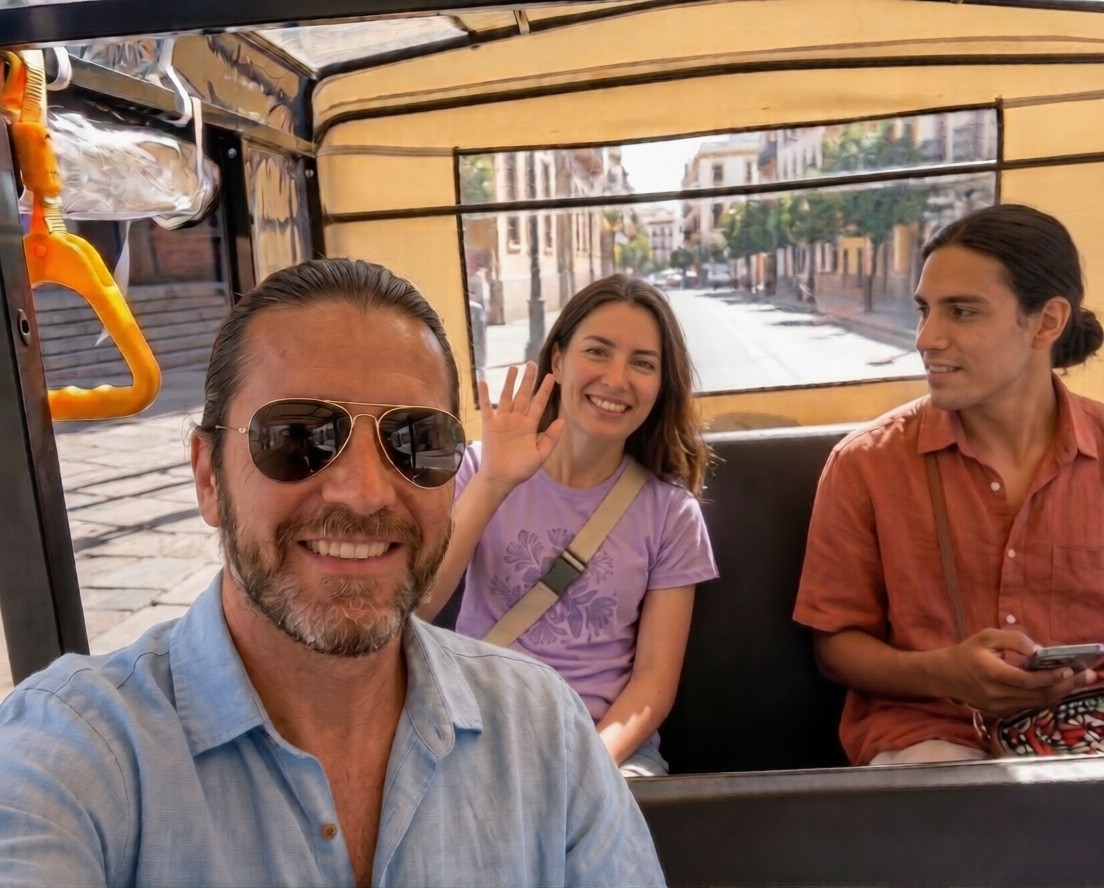 Turistas en tuk tuk Madrid